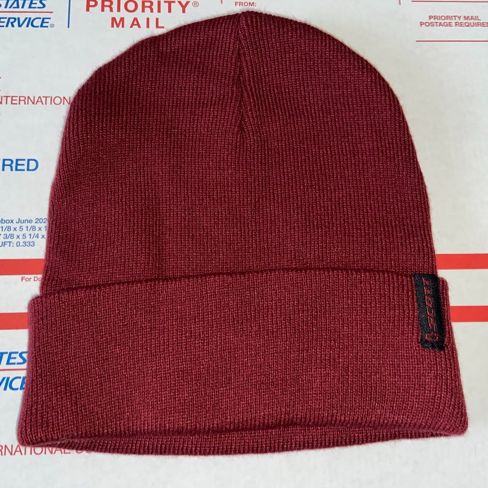 ed Scott Beanie Hat skull cap  USA Sports Ski motocross toque running skiing CA